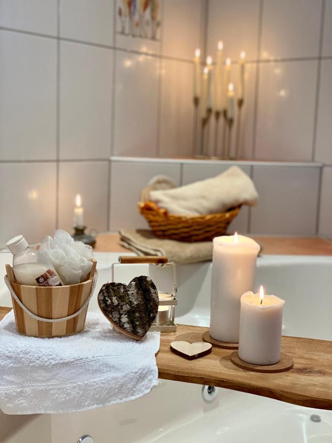 Private Spa Mit Sauna Und Whirlpool Schrozberg 外观 照片