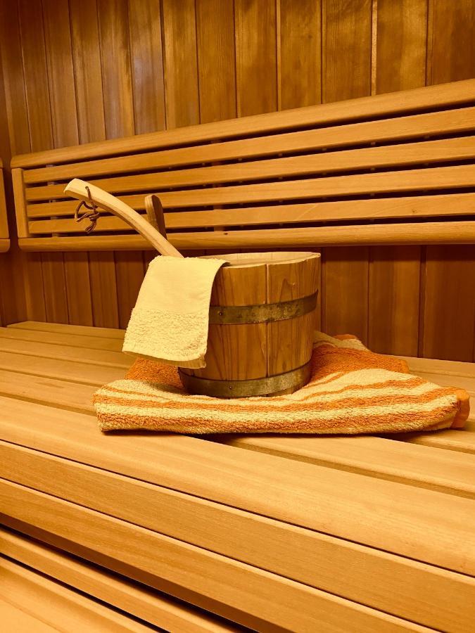 Private Spa Mit Sauna Und Whirlpool Schrozberg 外观 照片